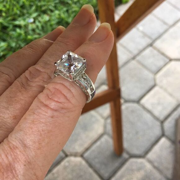 Solid Sterling Silver Square Cz Solitaire Engagement Wedding Fashion Ring Size 8 - Picture 3 of 9